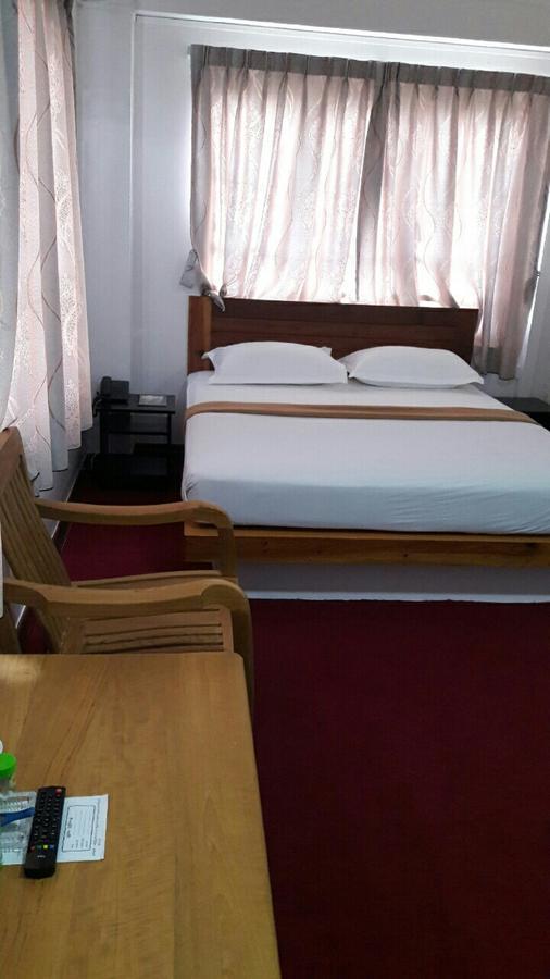 Venus Star Hotel Yangon Luaran gambar